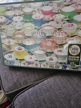 Cobble Hill Teacups Random Cut Puzzle Jigsaw 1000 Pieces